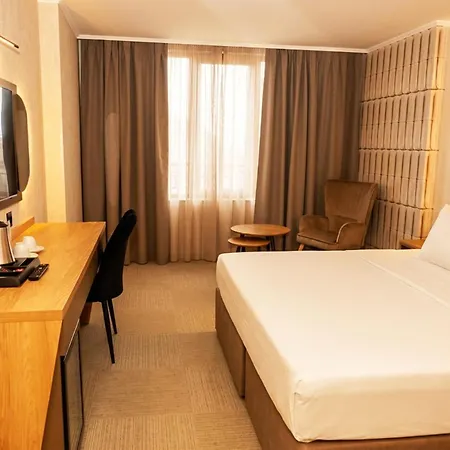 Luxor ホテル 3*