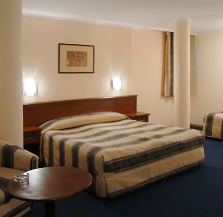 卢克索酒店 布尔加斯